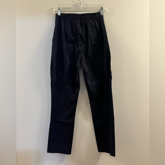 Jenni Kayne Weekender Slim Trouser Navy Q. - Picture 8 of 16